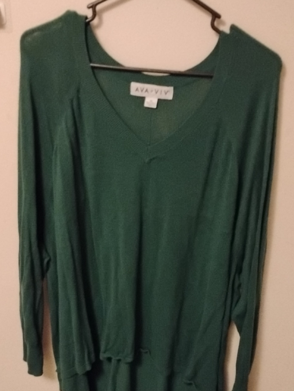 Ava & Viv Emerald Green V-Neck Lightweight Knit Top